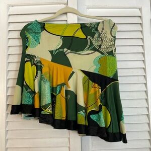 Salsa skirt, stretchy, perfect for dancing salsa and other Latin dances.